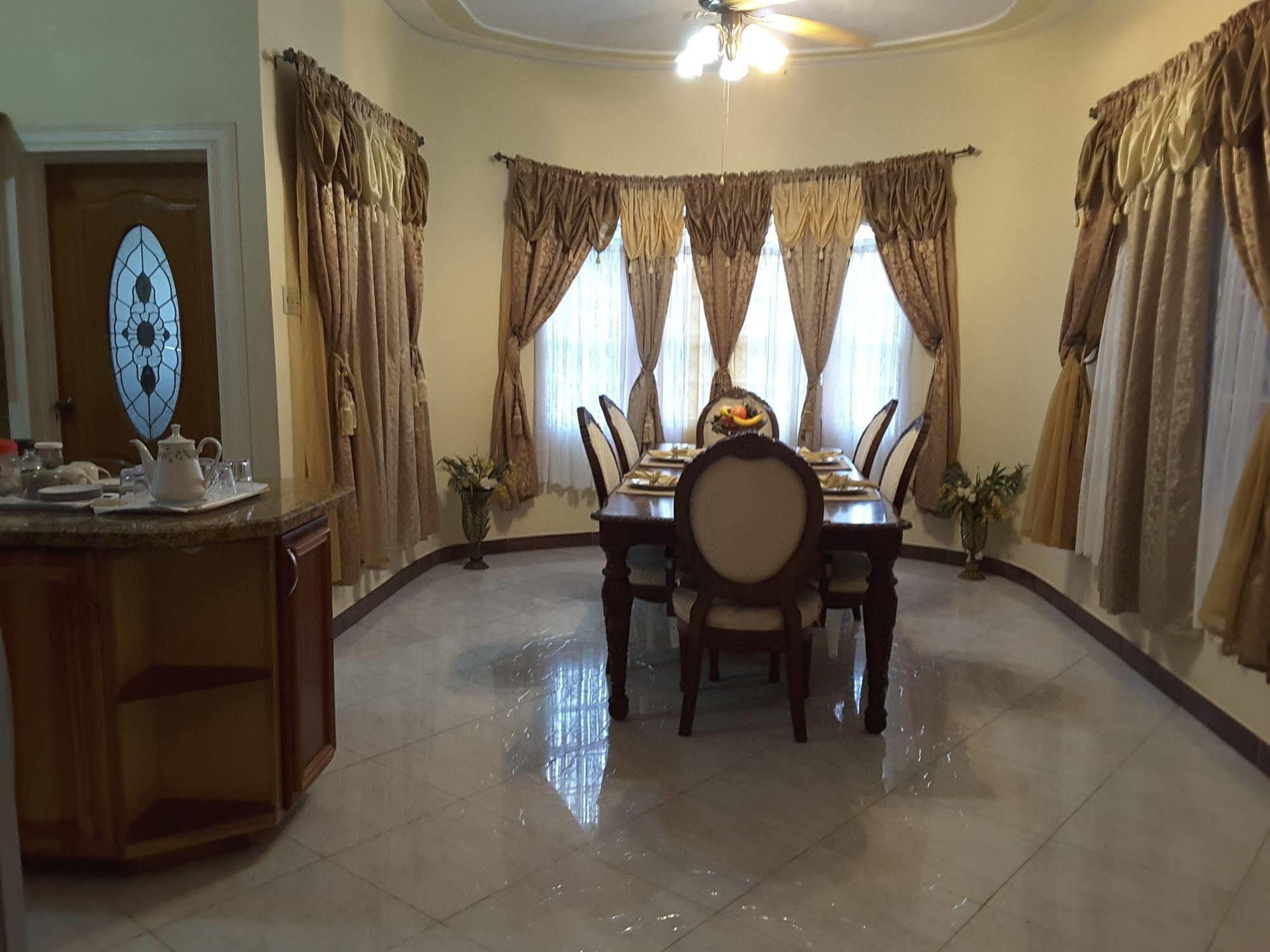 Cazwin Villas Μοντέγκο Μπέυ Εξωτερικό φωτογραφία
